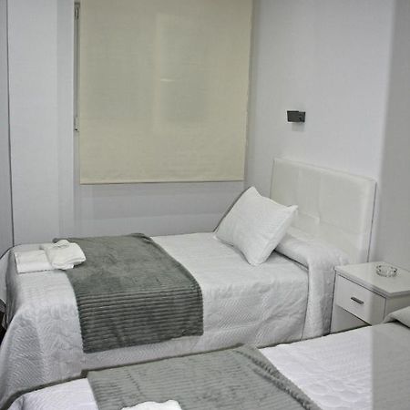 Pension Reina Josefina Santa Fe  Luaran gambar