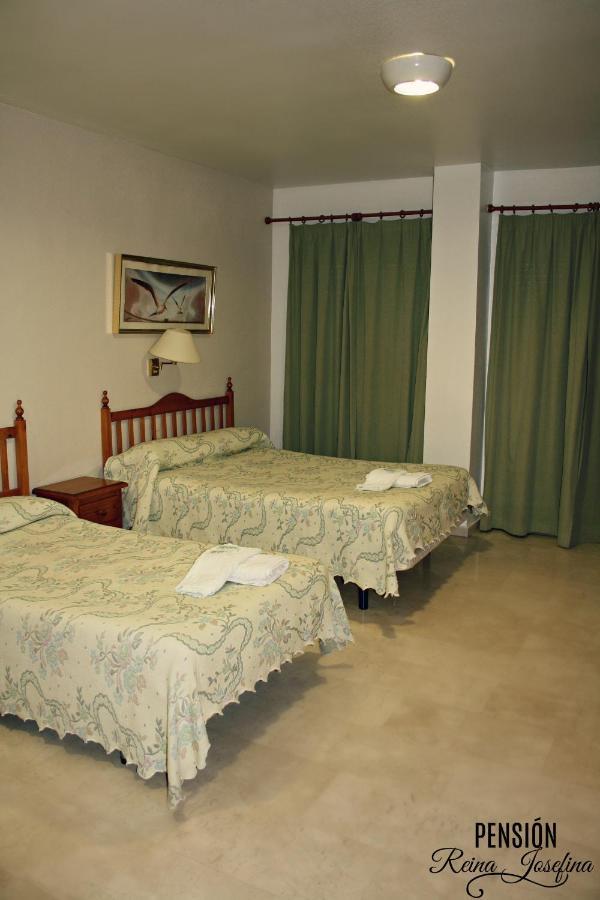 Pension Reina Josefina Santa Fe  Luaran gambar